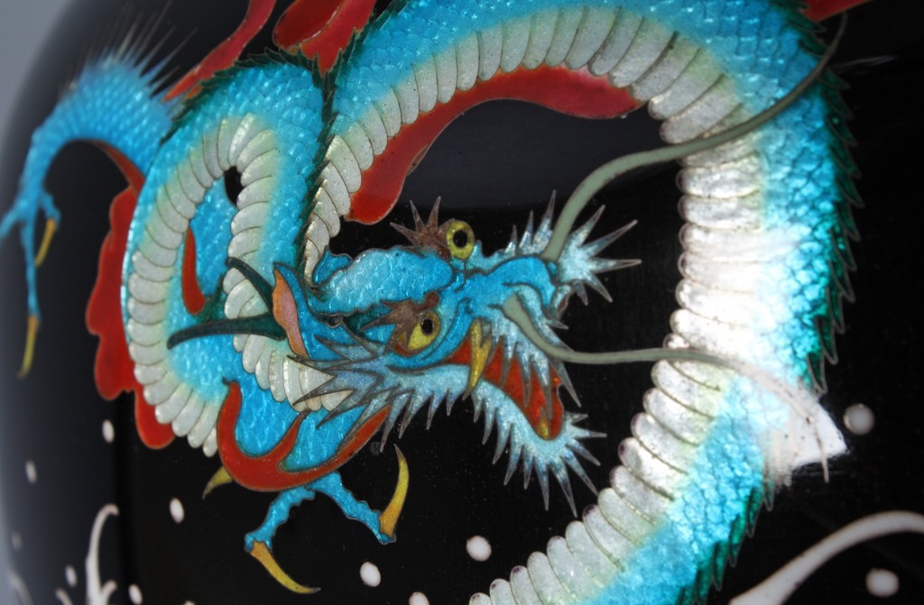 Teitaro Dragon Vases
